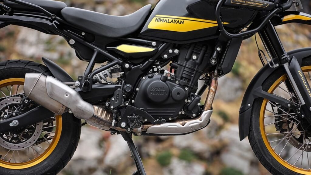New Royal Enfield Himalayan 450 Debuts with 452cc Engine and Impressive 30kmpl Mileage